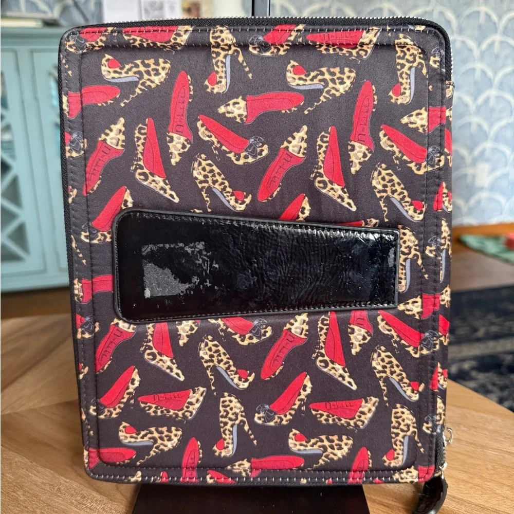 6/$25 Nicole Miller Red and Leopard Stiletto Heel Print Hardcover IPad Cass